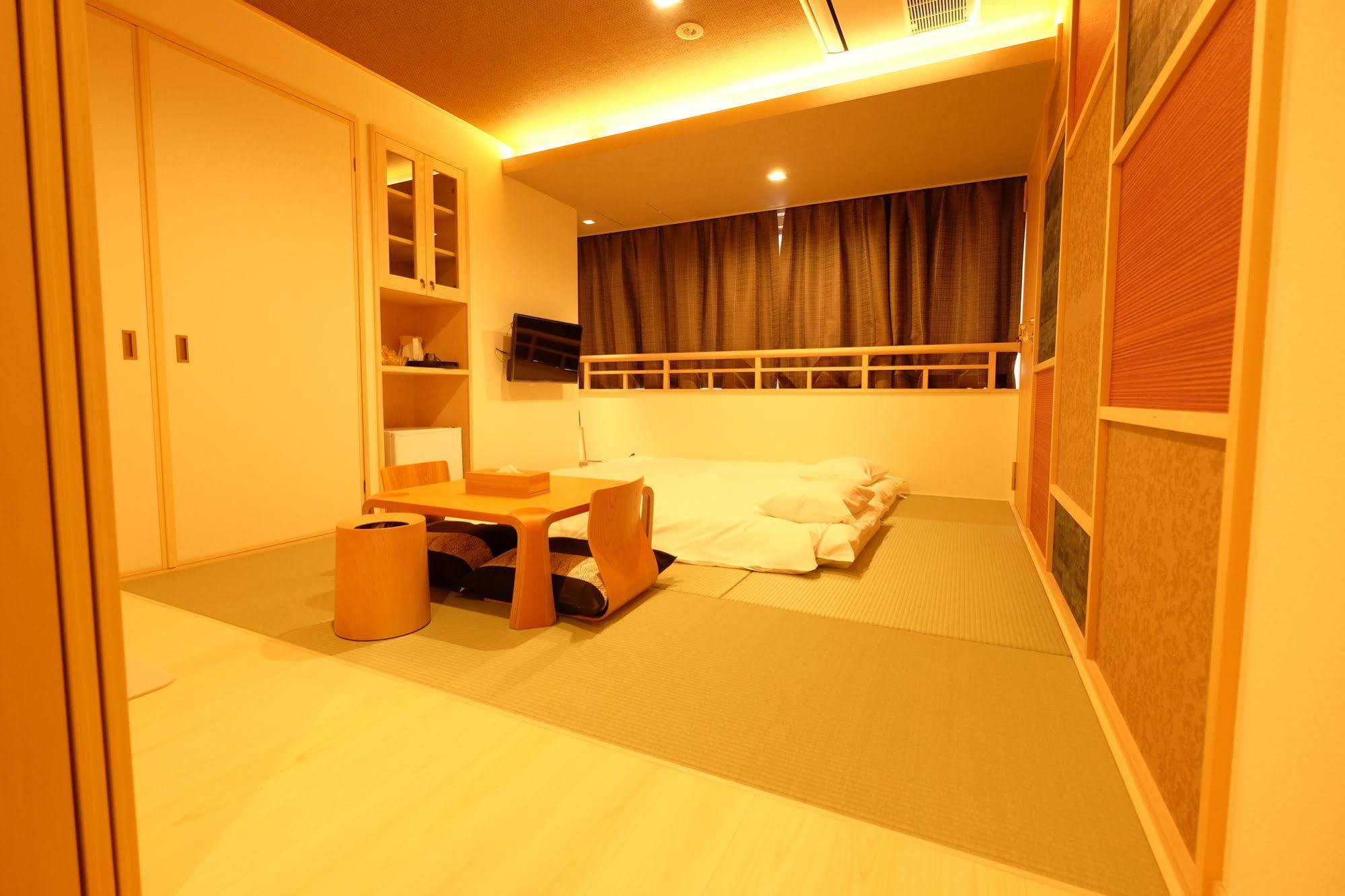 東心斎橋おおきにアパート Ookini Ryokan & Apartment Οσάκα Εξωτερικό φωτογραφία