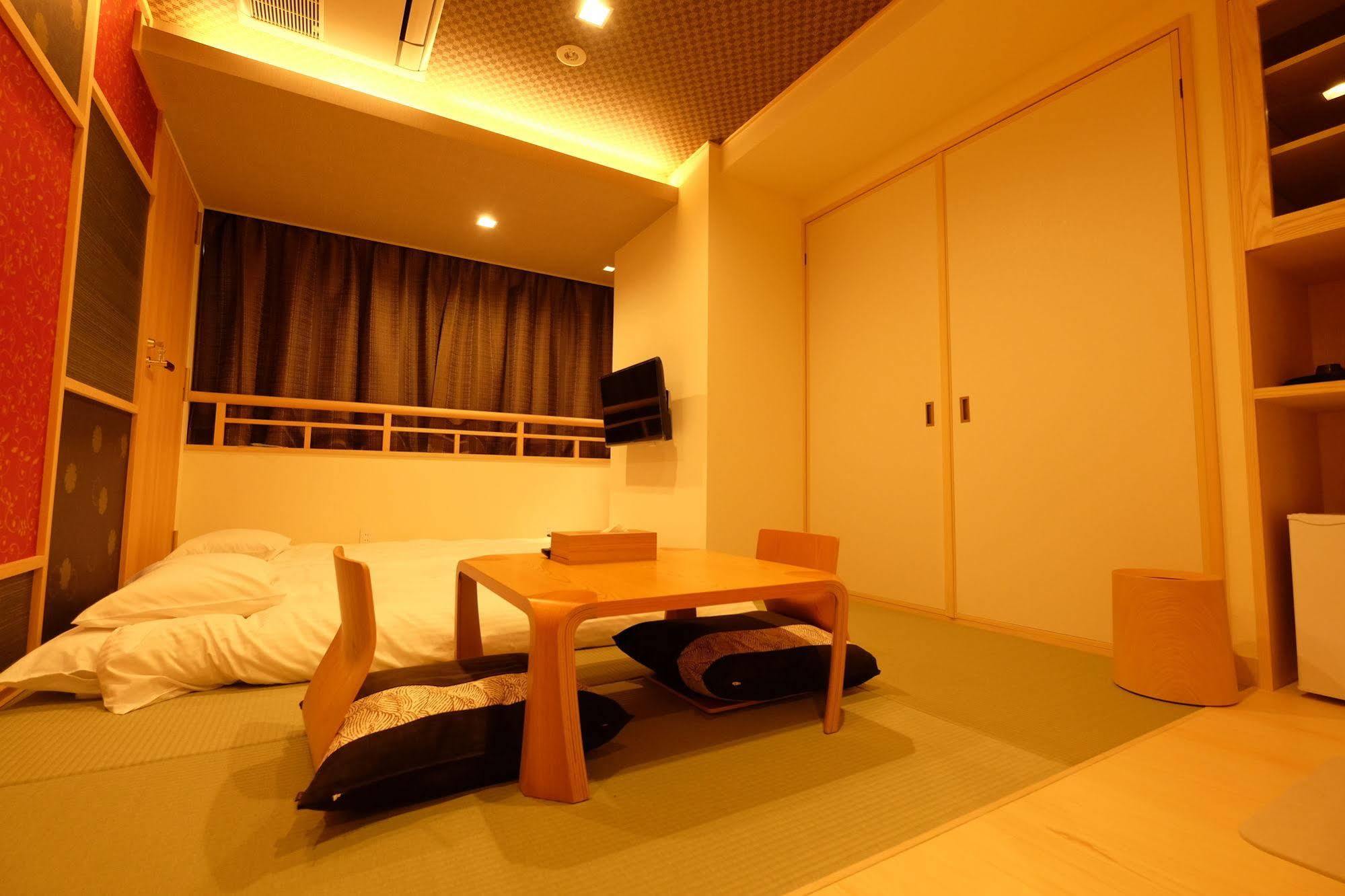 東心斎橋おおきにアパート Ookini Ryokan & Apartment Οσάκα Εξωτερικό φωτογραφία